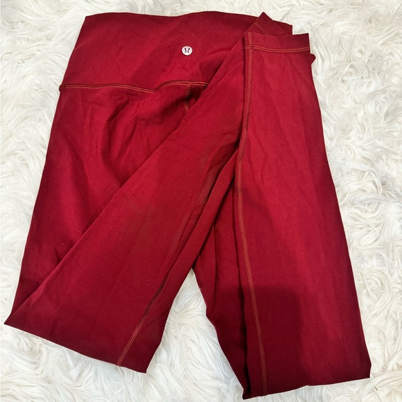 Women’s Lululemon Mid Rise Align Legging Sz 6 28” - Picture 3 of 3